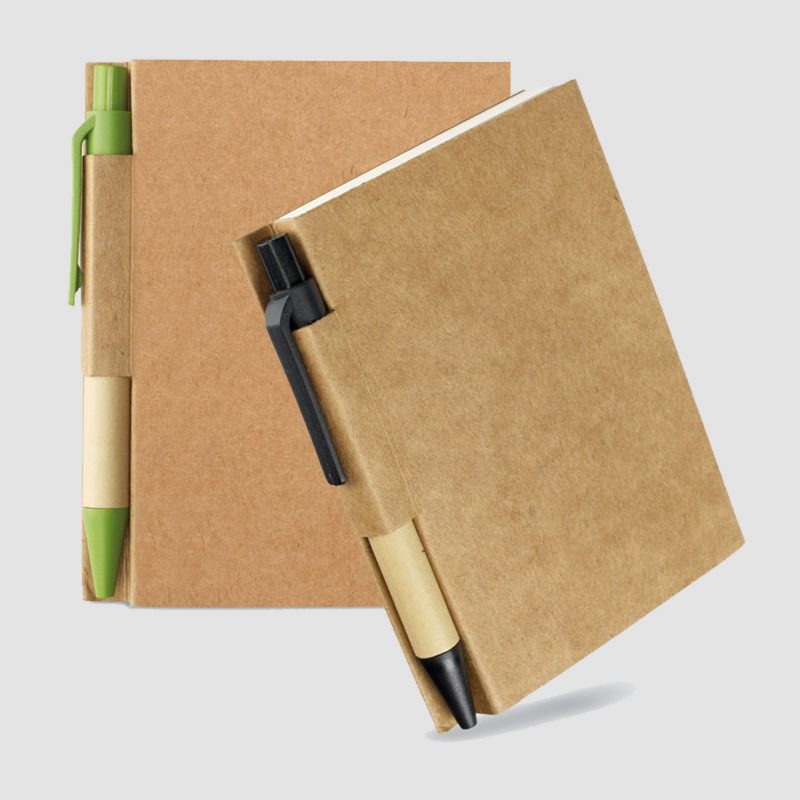 Cahier éco-conçu avec Stylo Assorti – Simplicité, Harmonie et Engagement Durable