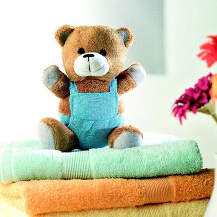 Ourson en peluche habillé