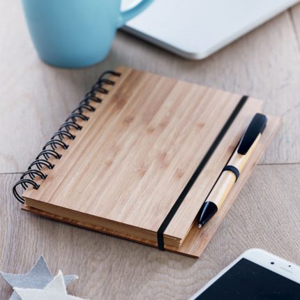 Carnet à Spirale en Bambou avec Stylo