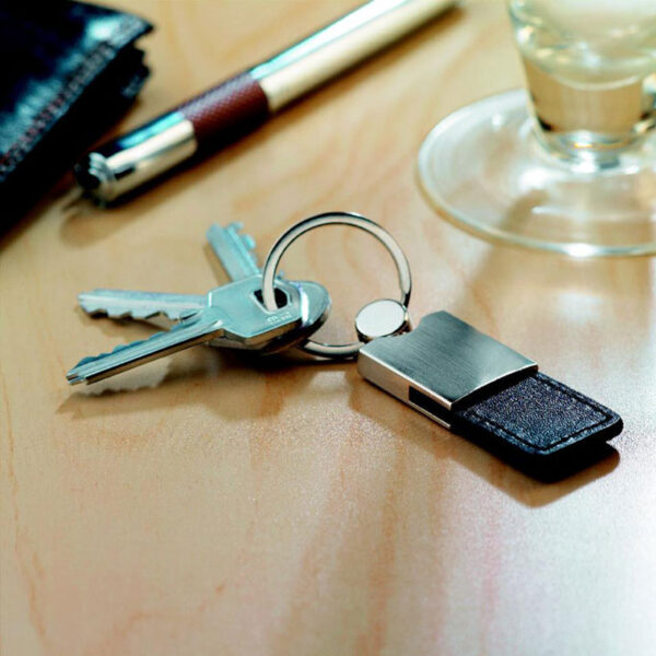 Porte-clés PU et métal – Image 1