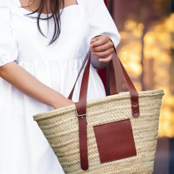 CGB2518-0.jpg Grand panier en paille RIVIERA avec anses en cuir ajustables – Image 1