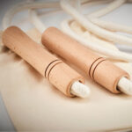 Corde à Sauter en Coton avec Poignées en Bois personnalisée