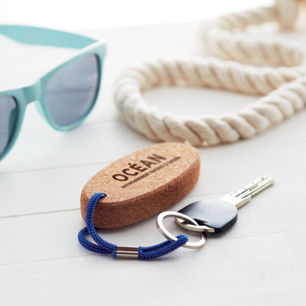 MO6161.jpg Porte-clés en liège flottant – Image 1