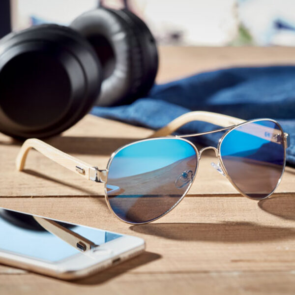 Lunettes de Soleil en Bambou – Image 1