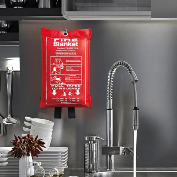 MO8373.jpg Couverture anti-feu 100x95cm – Image 1