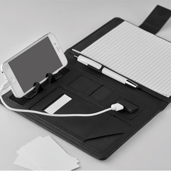 Conférencier A5 en PU avec Powerbank – Image 1