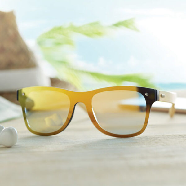 Lunettes de Soleil Bambou & Verres Miroirs – Image 1