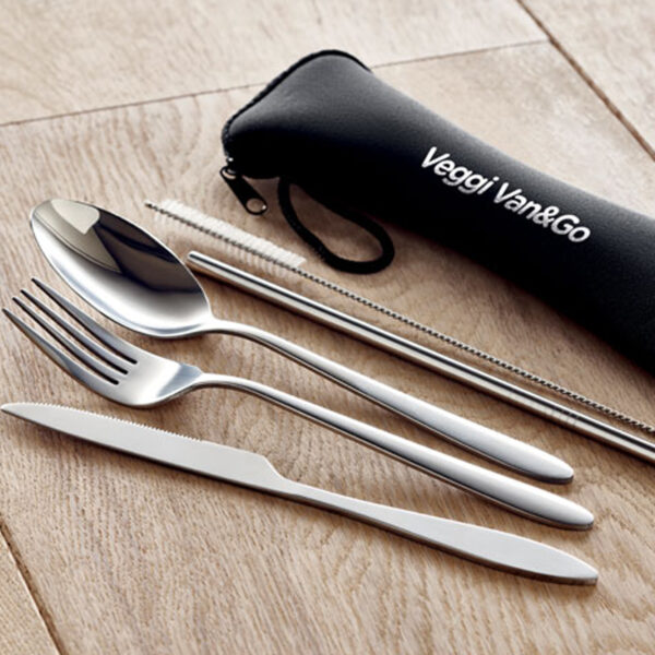 Ensemble de couverts réutilisables en acier inoxydable – Image 1