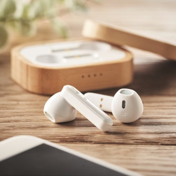Écouteurs sans fil TWS 5.0 en étui bambou – Image 1