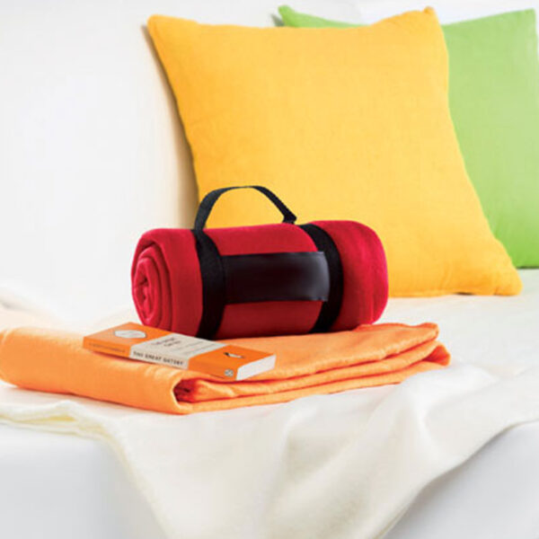 mo7245.jpg Couverture Polaire 150 x 120 cm – Image 1