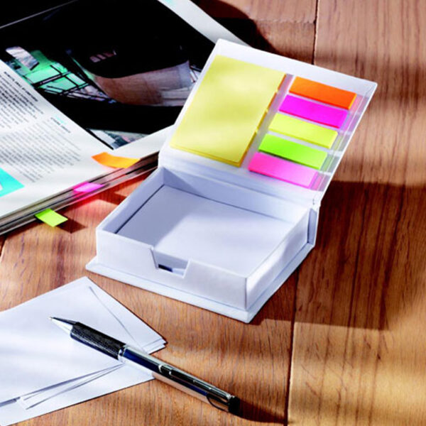 mo7627.jpg Distributeur de Notes Écoresponsable en Carton – Image 1