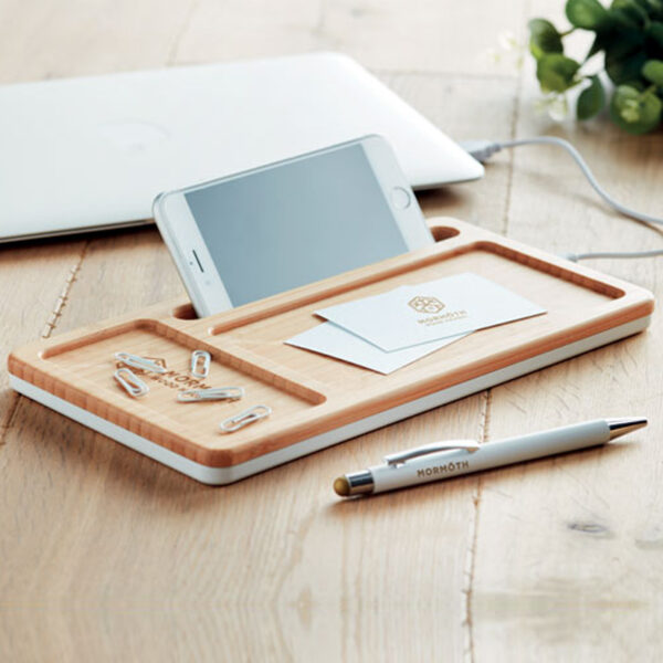 mo9666.jpg Chargeur sans fil en bambou avec compartiments – Image 1