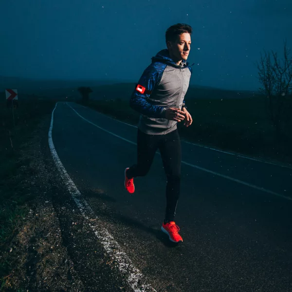 Lampe de poche sportive à bande élastique réglable – Image 2