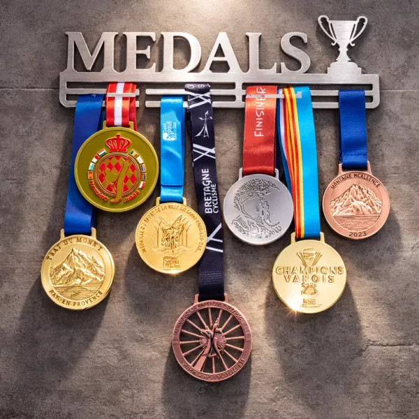 Support mural porte-médailles – Image 1