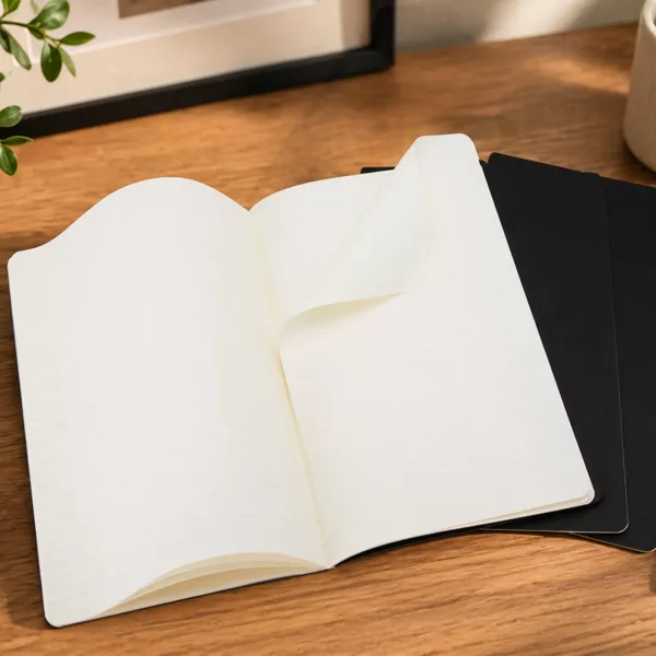 10715825-0 Carnet Moleskine Journal Cahier L ligné – Couverture kraft personnalisable – Image 1