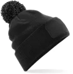 Bonnet à pompon Snowstar® avec patch – Personnalisable – Image 3